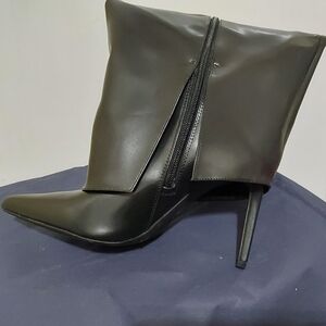 INC International Concepts Black Skylar Cuff Pointed Toe Boots (MSRP $129.90)